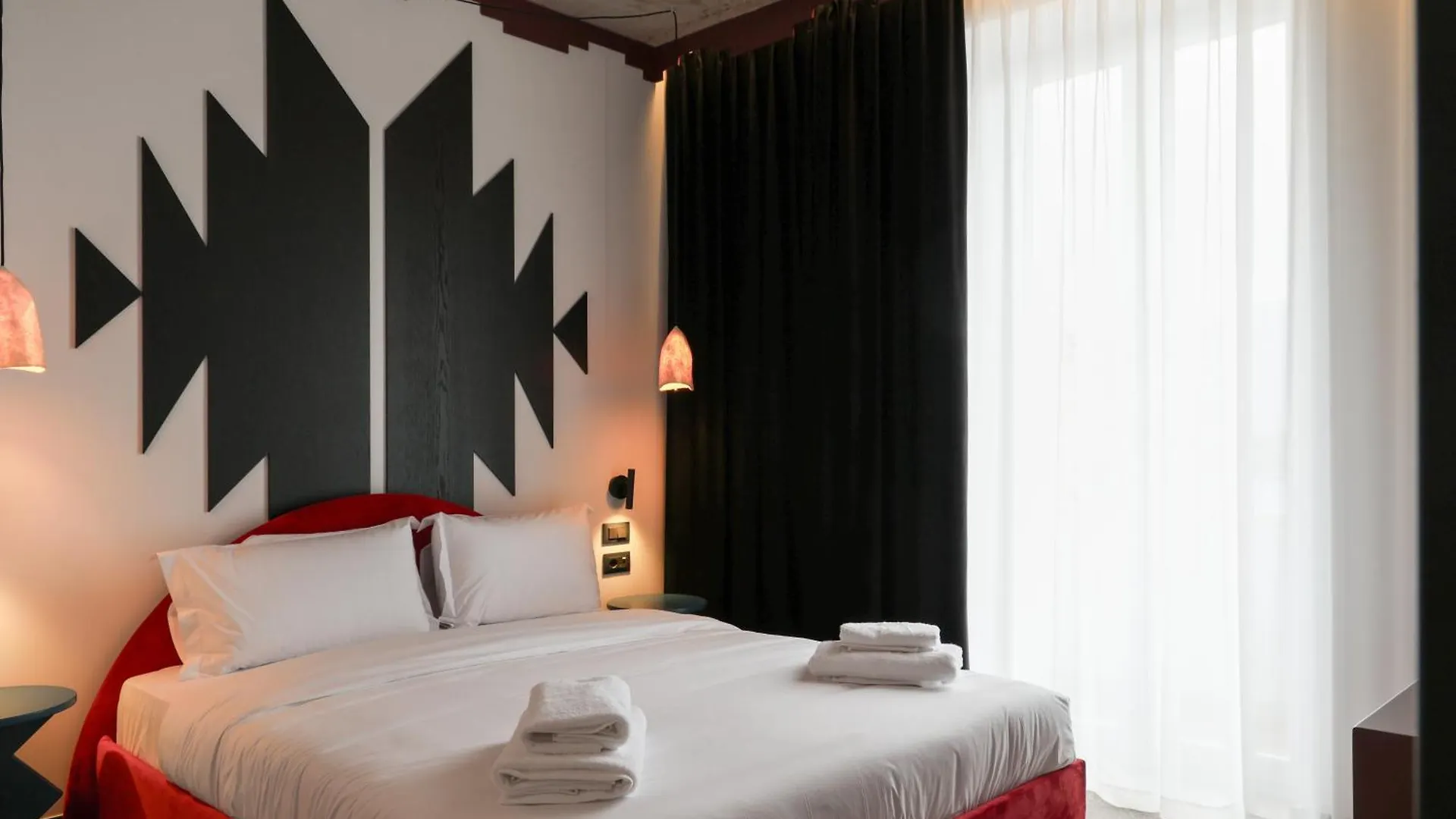 Bazaar Hotel ティラナ 4*,  アルバニア