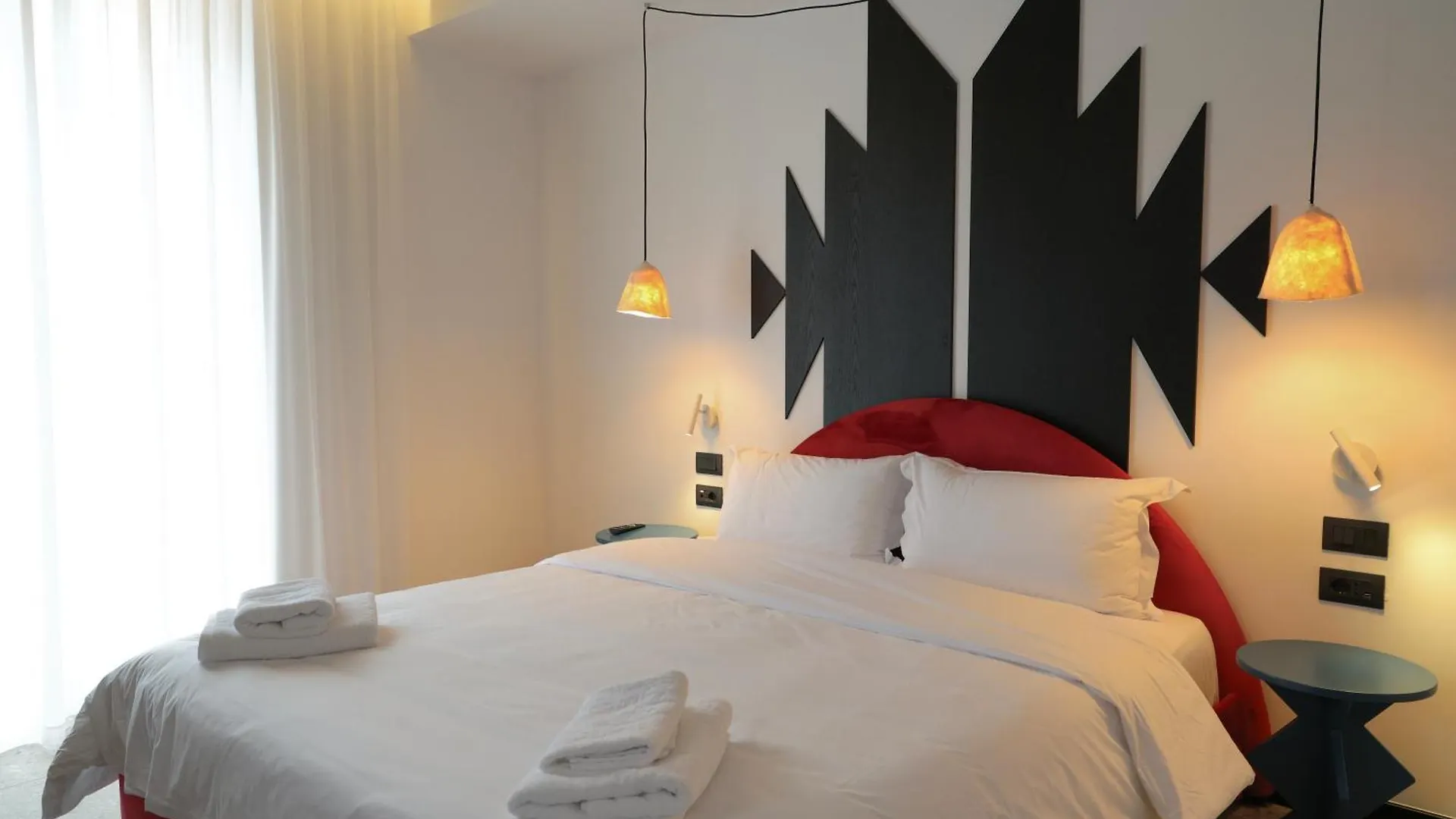 Bazaar Hotel ティラナ